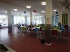 Einblick in die Schulmensa